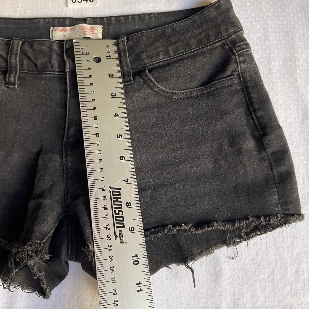 No Boundaries Women Summer Jeans Shorts Denim size 30, Black - Picture 3 of 9